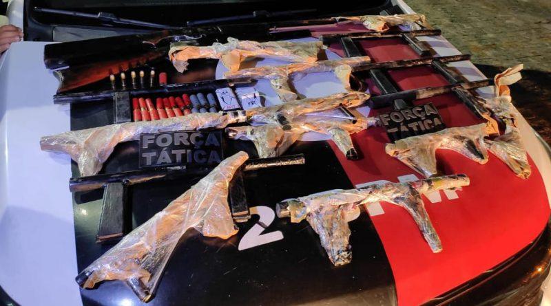 Polícia Militar apreende 17 armas de fogo e munições em  ação na cidade Campina Grande
