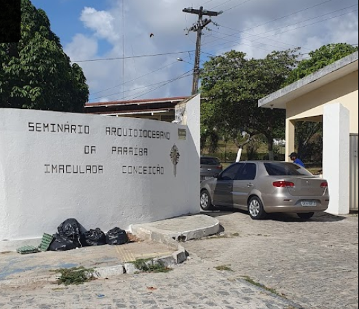 Seminarista é alvo de operação policial de combate à pedofilia na internet, em João Pessoa