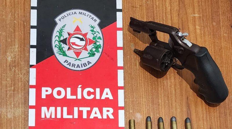 Suspeito de atirar em via pública e ameaçar familiares é preso em flagrante na cidade de Araçagi