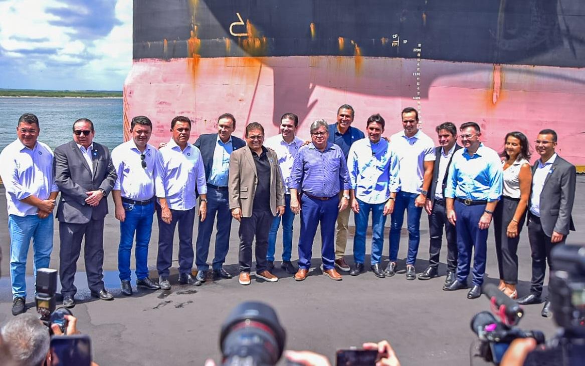 Deputados prestigiam visita do ministro Silvio Costa Filho ao Porto de Cabedelo