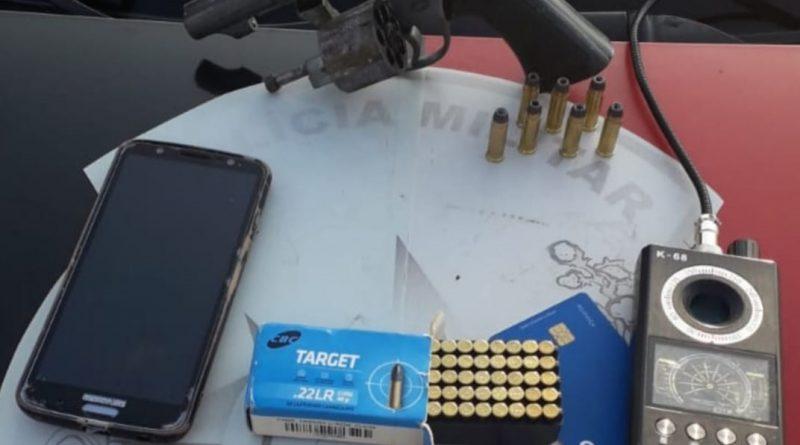 Em Campina Grande: PM prende acusado de roubo de carro, apreende arma do crime e recupera veículo