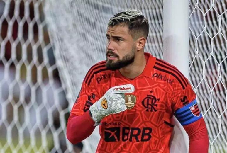 Matheus Cunha será o goleiro do Flamengo contra o Nova Iguaçu, no Almeidão