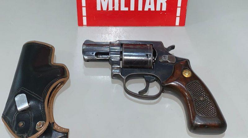 Polícia Militar apreende mais uma arma durante abordagem em bar da cidade de Catolé do Rocha