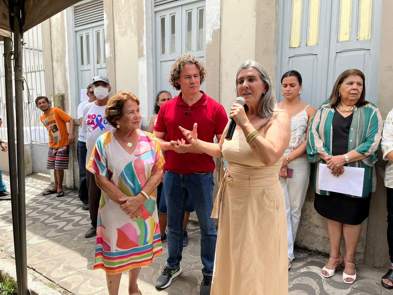 Prefeita de Areia agradece emendas de Veneziano e Nilda Gondim que proporcionaram veículos para a Saúde e Agricultura