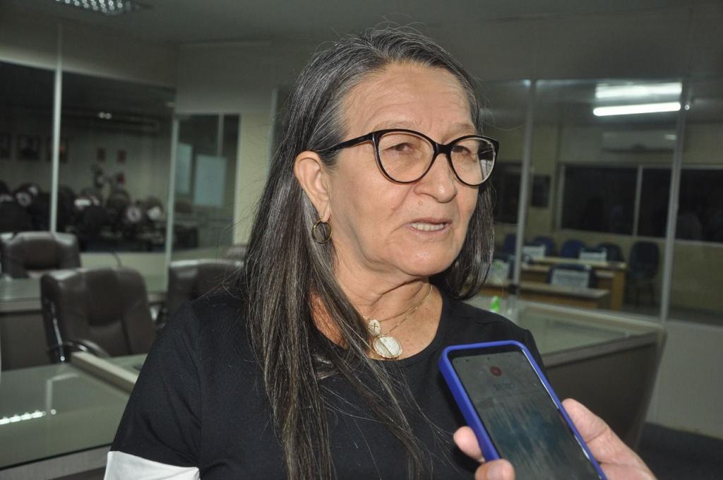 Vereadora Dona Fátima classifica como avanço e vitória do povo a aprovação na CMCG das emendas do Orçamento Impositivo