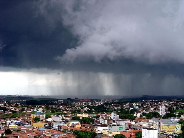ATENÇÃO: Inmet emite novos alertas para a Paraíba e municípios podem registrar até 100 mm de chuva e ventos de 60 km/h