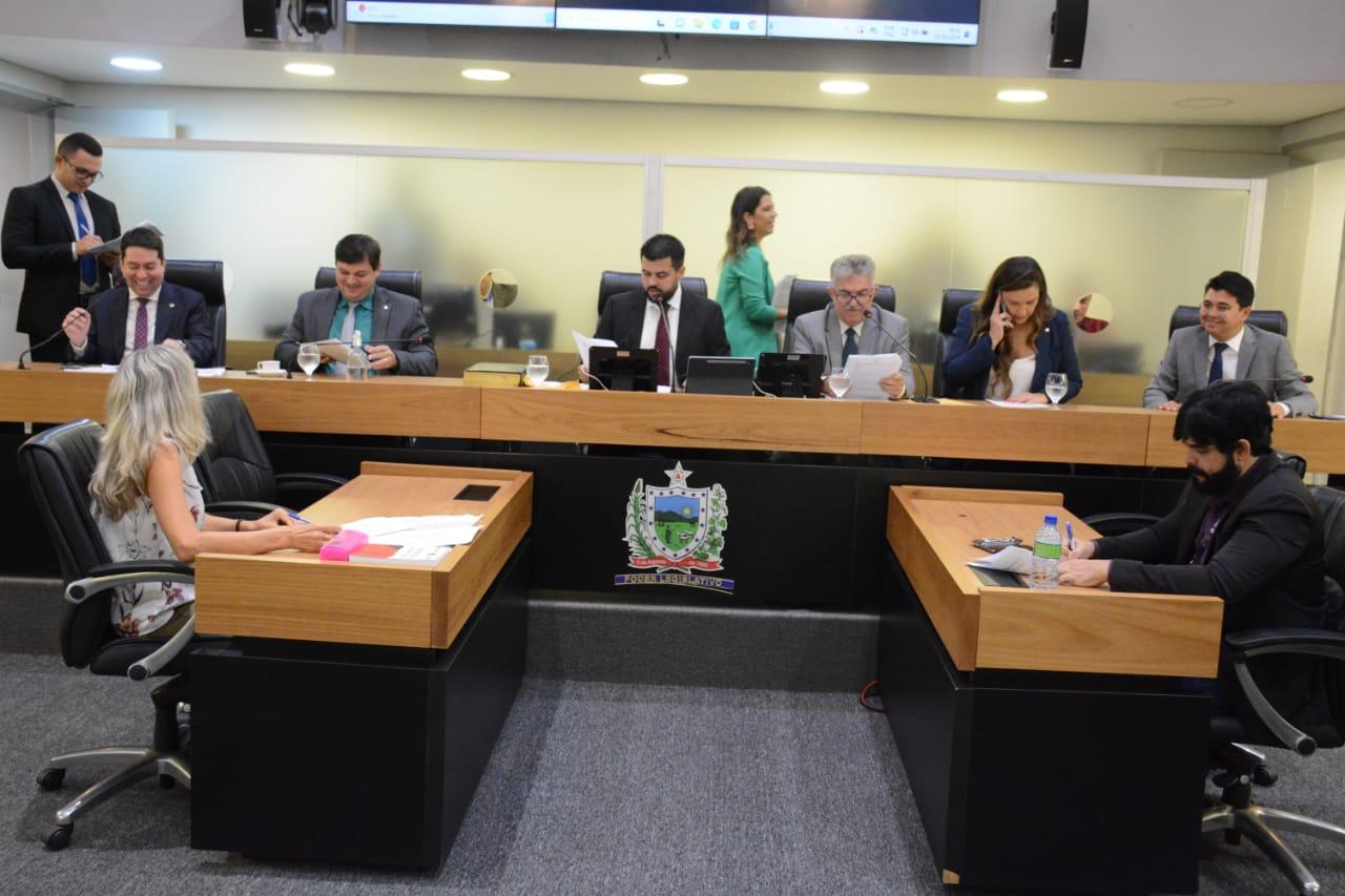 CCJ aprova projeto que proíbe cobrança de débito de terceiros para instalação de serviços básicos