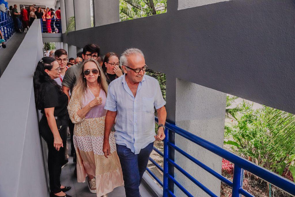 Cícero Lucena entrega nova cozinha e refeitório do Complexo Hospitalar de Mangabeira