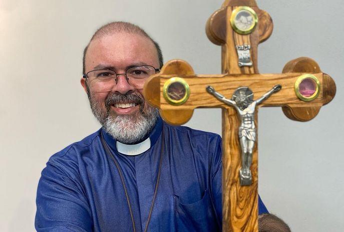 Padre George determina busca por câmeras escondidas no Hospital Padre Zé