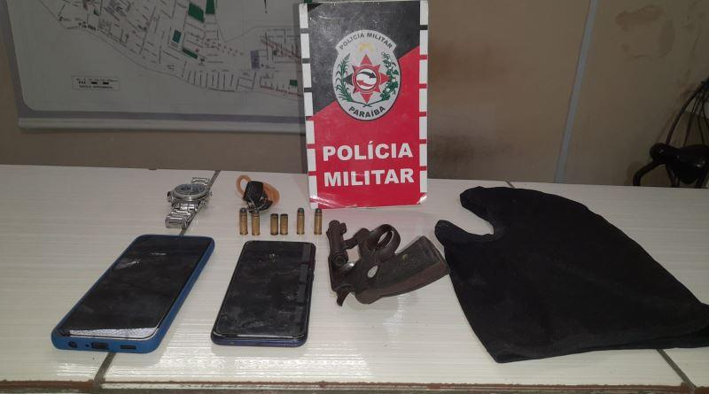 Polícia Militar frustra crime e prende acusado de assaltos que estava agindo em Pedras de Fogo