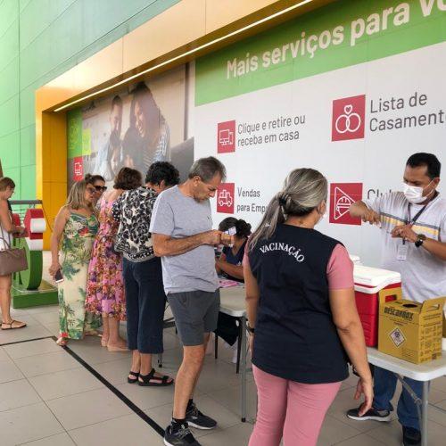 Prefeitura mantém vacinação nos pontos móveis até as 21h nesta quarta-feira