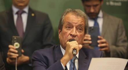 Prisão de Valdemar Costa Neto não permite fiança e político será recolhido à carceragem da PF