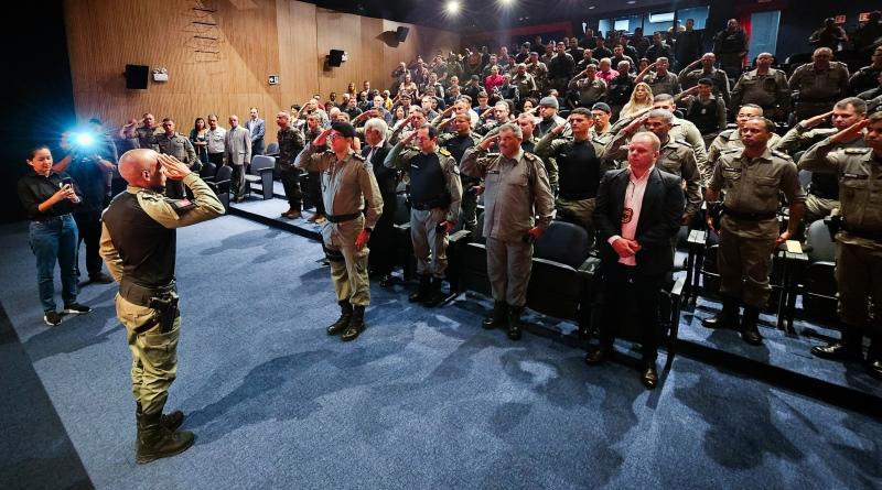 RECONHECIMENTO: Comandante-geral da PM homenageia policiais no 6ª aniversário do 10º Batalhão