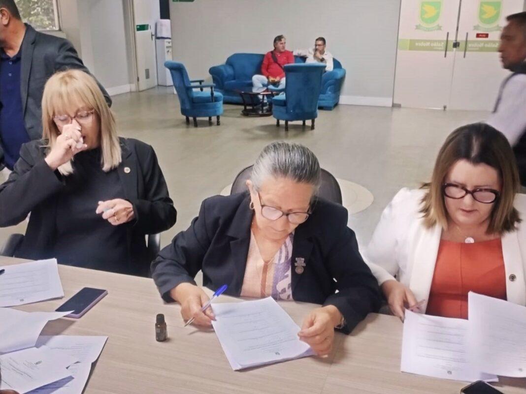 Vereadora Dona Fátima reassume compromisso com a saúde e defesa dos direitos das mulheres, crianças, jovens e adolescentes