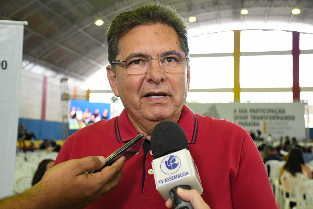 Adriano Galdino revela que prefeitos querem ir para Republicanos por insegurança no PSB: “estão insatisfeitos”