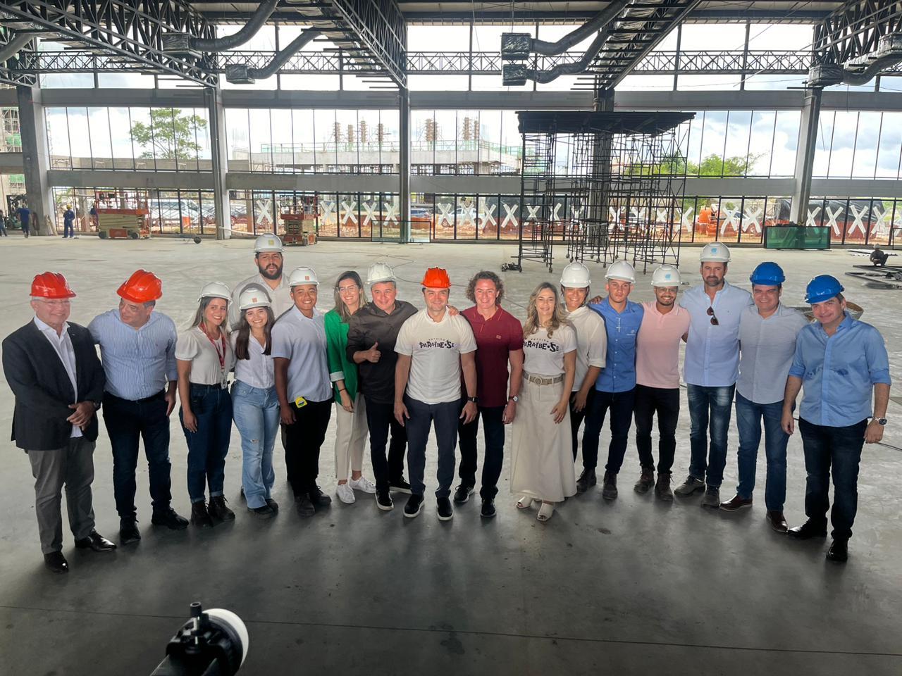 Ao lado de Veneziano, Ministro do Turismo reconhece importância das emendas para o Centro de Convenções de Campina Grande