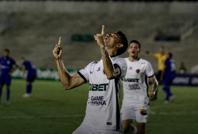 Botafogo-PB bate Serra Branca e fica perto de classificação para a semi do Paraibano