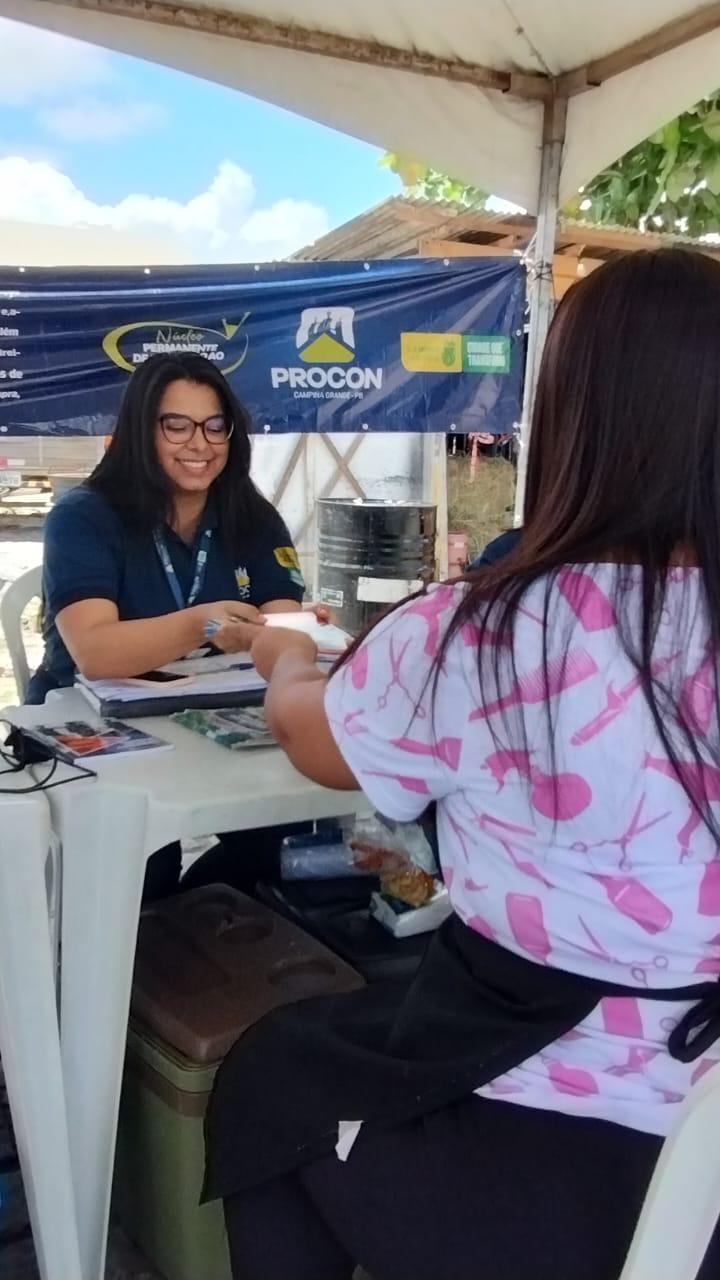 Procon de Campina Grande encerra Semana do Consumidor com ações na Praça da Bandeira e lançamento do CDC 2024