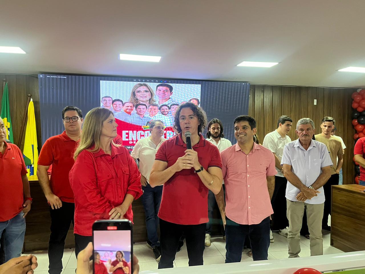 Com presenças de Veneziano e Efraim, MDB une as oposições e lança Ana Virgínia pré-candidata a Prefeita em Bananeiras