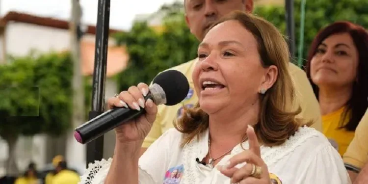 Eva Gouveia diz que pode concorrer em Campina Grande e revela diálogo com Romero Rodrigues
