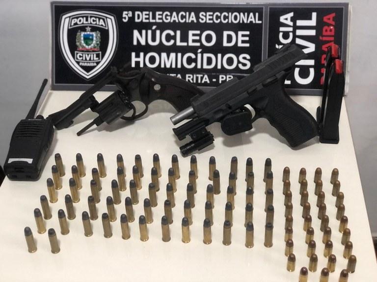 Operação conjunta prende cinco criminosos em Santa Rita e apreende armas e munições