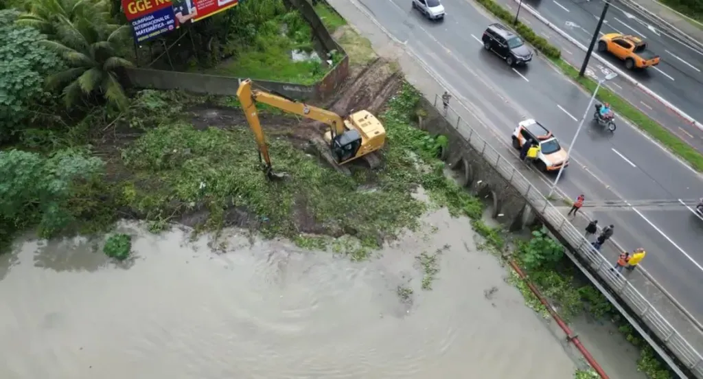 Ações preventivas da Defesa Civil garantem fluidez dos rios e segurança de ribeirinhos