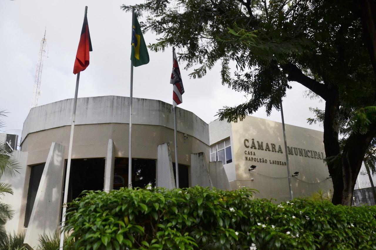 Duas discussões e seis homenagens movimentam a CMJP nesta semana