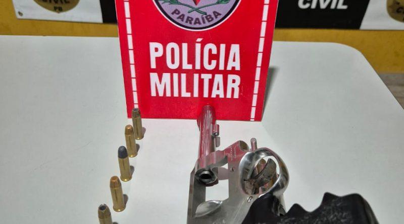 Polícia Militar prende homem com arma de fogo perto de uma vaquejada em Catolé do Rocha