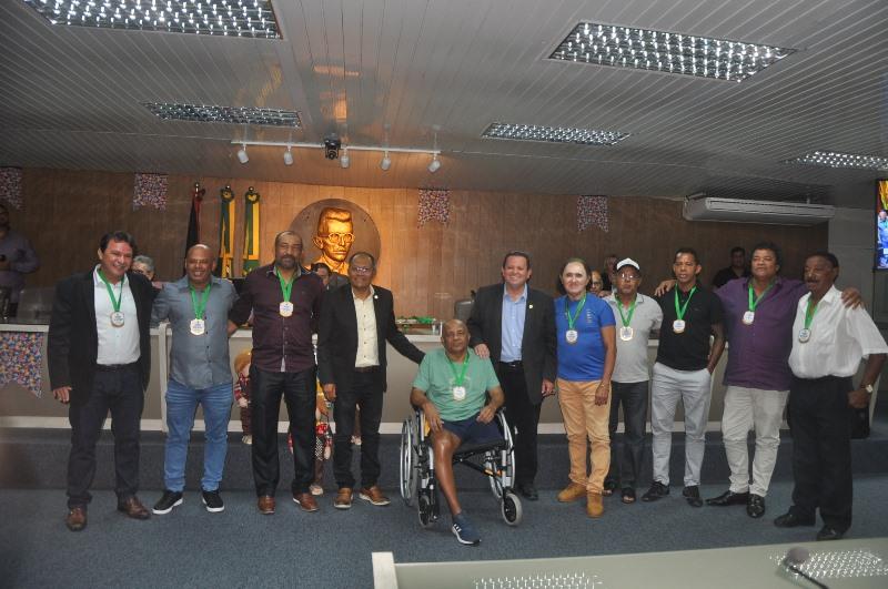 Sessão solene da CMCG comemora o Dia Municipal do Atleta Profissional