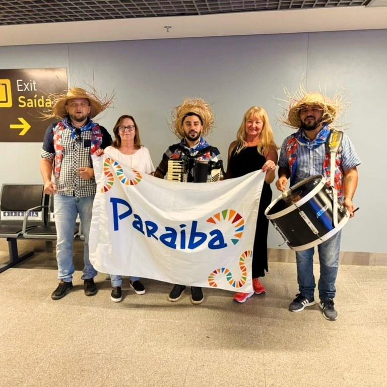 Forró pé de serra anima chegada de turistas nos aeroportos de João Pessoa e Campina Grande