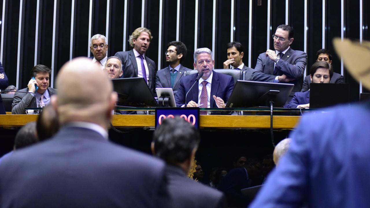 Lira desengaveta PEC da Anistia a partidos e a coloca na lista de votação desta 3ª