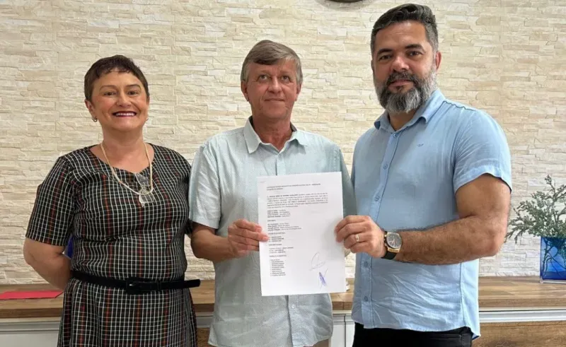 Marcos Wéric e Karla Alencar registram chapa única “API Unida e Renovada”