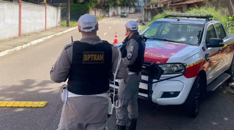 NO TRÂNSITO: Polícia Militar autua 44 condutores por adulteração de escape em motocicletas