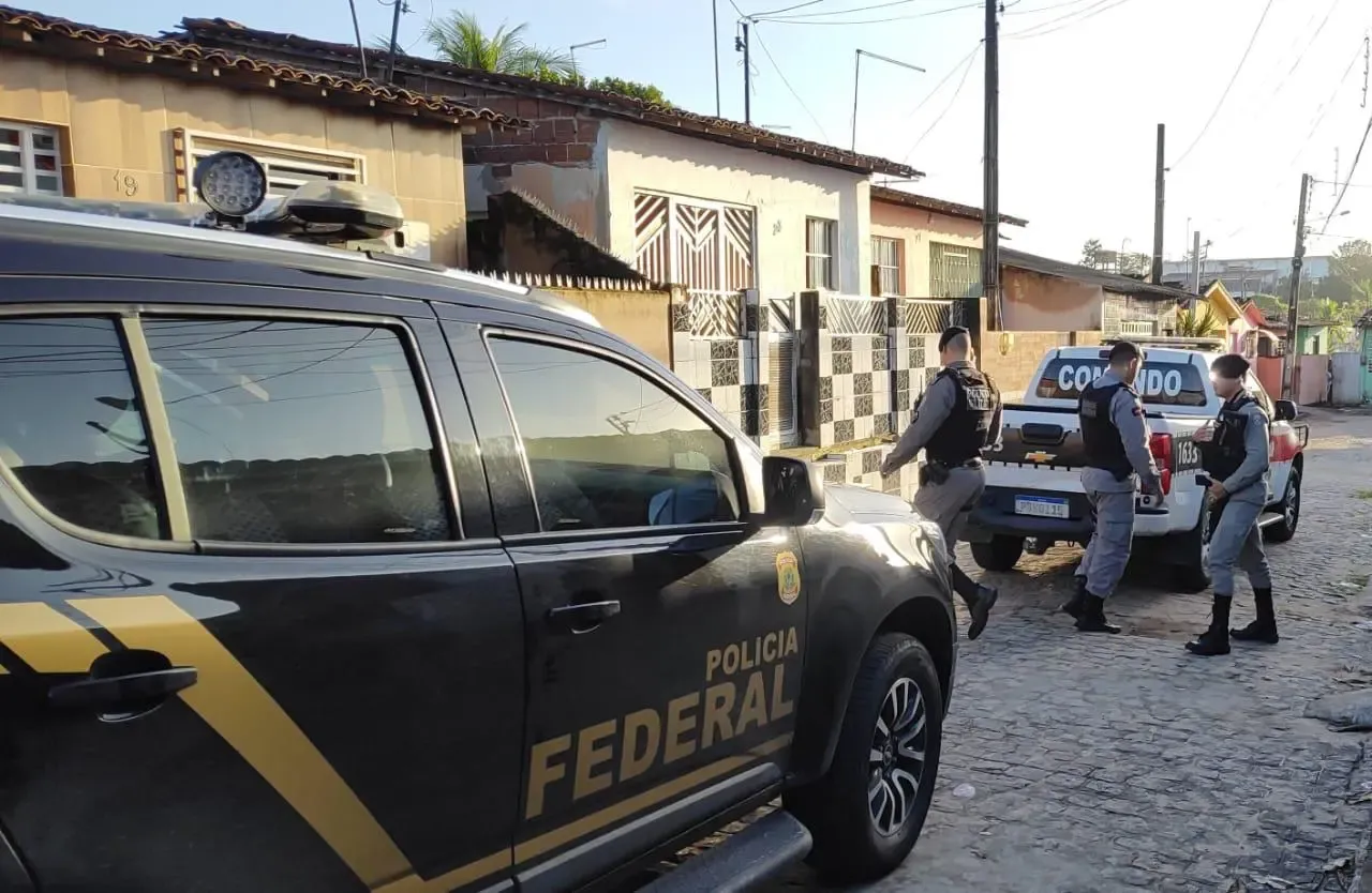 Operação da Polícia Federal investiga roubo à agência dos Correios, no Litoral da Paraíba
