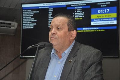 Vereador Olimpio Oliveira Apela por Castração de Animais de Rua