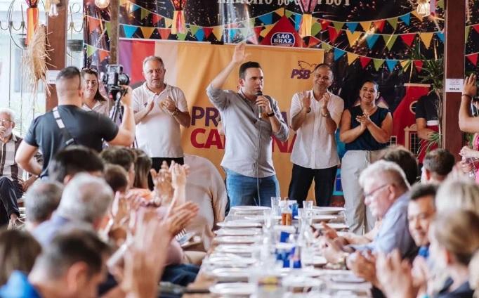 Partidos aliados realizam ato de reafirmação de apoio ao Dr. Jhony e garantem compromisso de 108 pré-candidatos e 10 vereadores, em Campina Grande