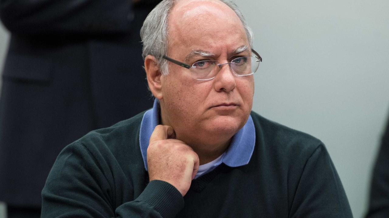 PF prende ex-diretor de serviços da Petrobras, Renato Duque