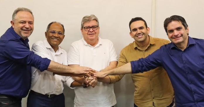 Reunião entre governador, Dr. Jhony, Murilo Galdino e lideranças do Republicanos e PSB define estratégias políticas para Campina