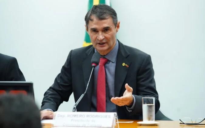 Romero decide não disputar as eleições em CG e deve apresentar nomes para vice de Bruno