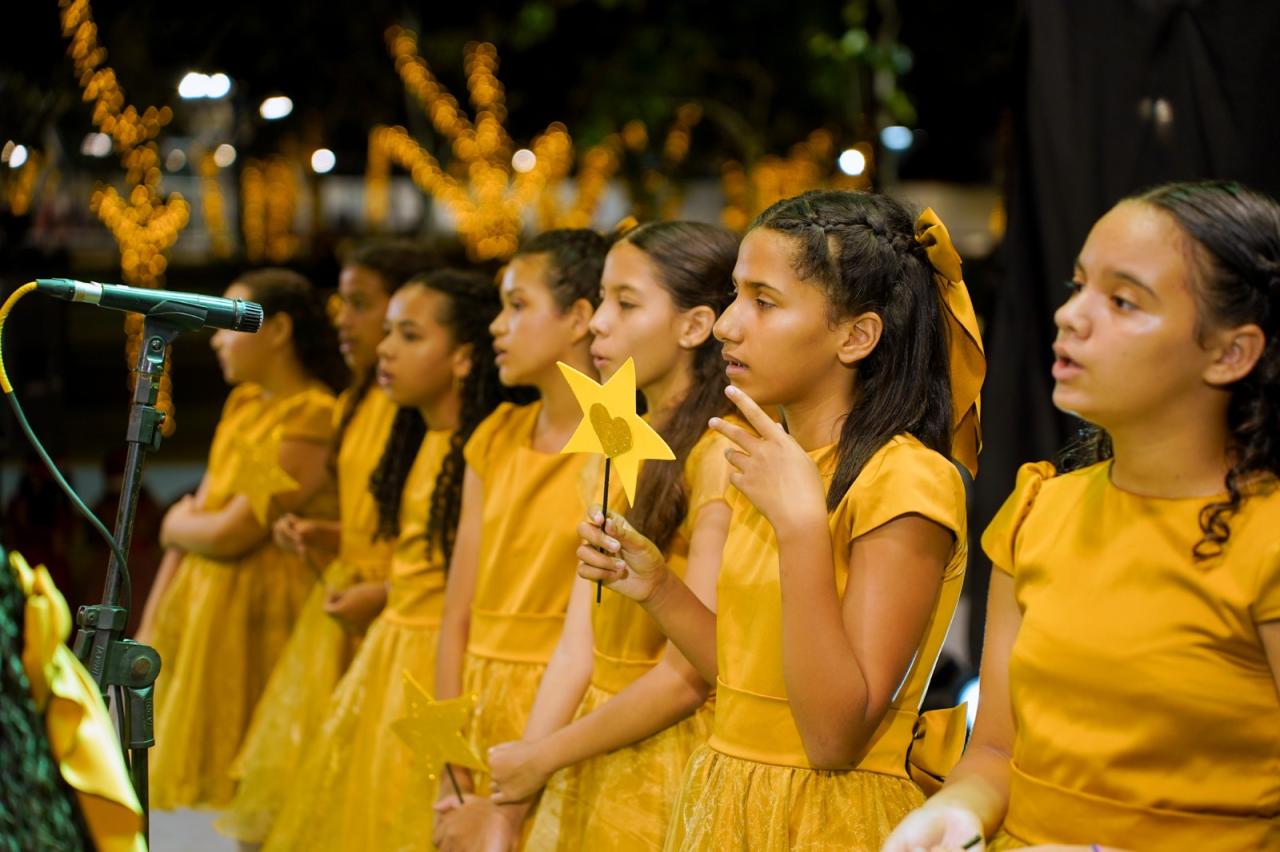 Abertura do Natal da Educação encanta público de Campina Grande no Parque Evaldo Cruz