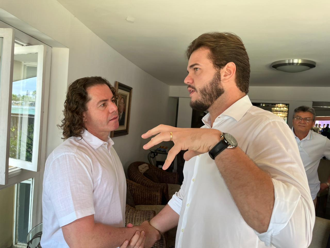 Assinatura de Termo de Cessão de linha férrea para implantação do VLT em Campina Grande será nesta terça com presenças de Veneziano e Bruno