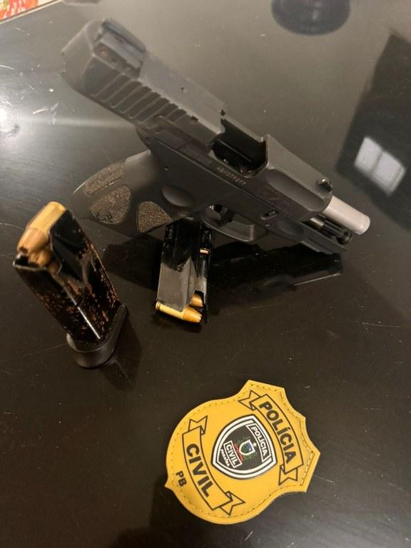 ESPERANÇA: Polícia Civil apreende espingarda e pistola 9mm com integrante de facção criminosa