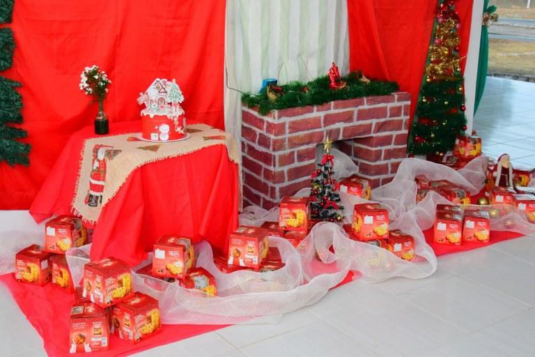 Idosos do Cidade Madura participam de confraternizações de Natal