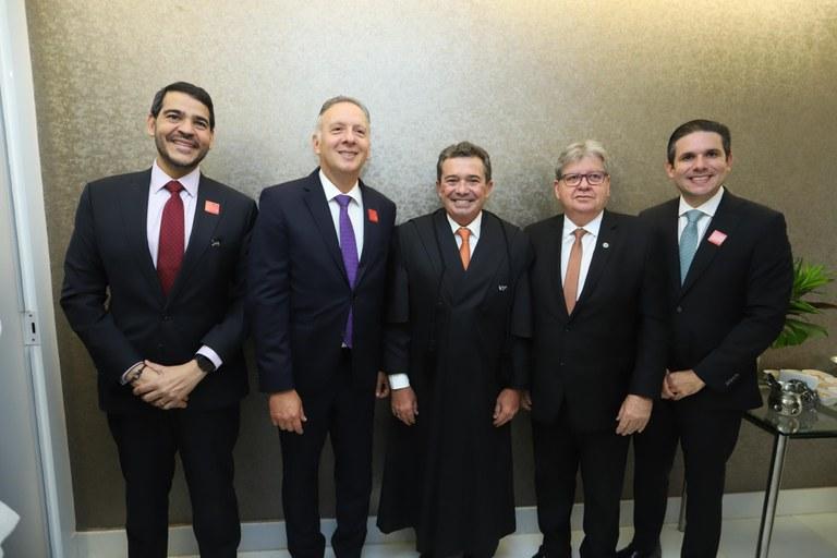 João Azevêdo prestigia posse de ministro Vital do Rêgo Filho na presidência do TCU