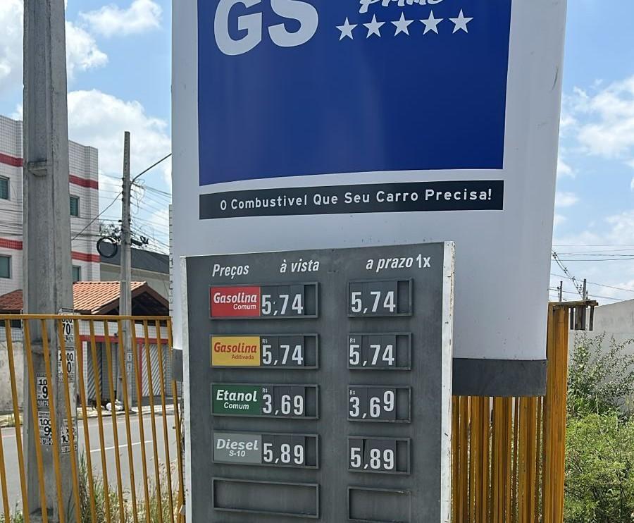 Litro da gasolina comum pode ser encontrada por R$ 5,74 em Campina Grande, aponta Procon Municipal