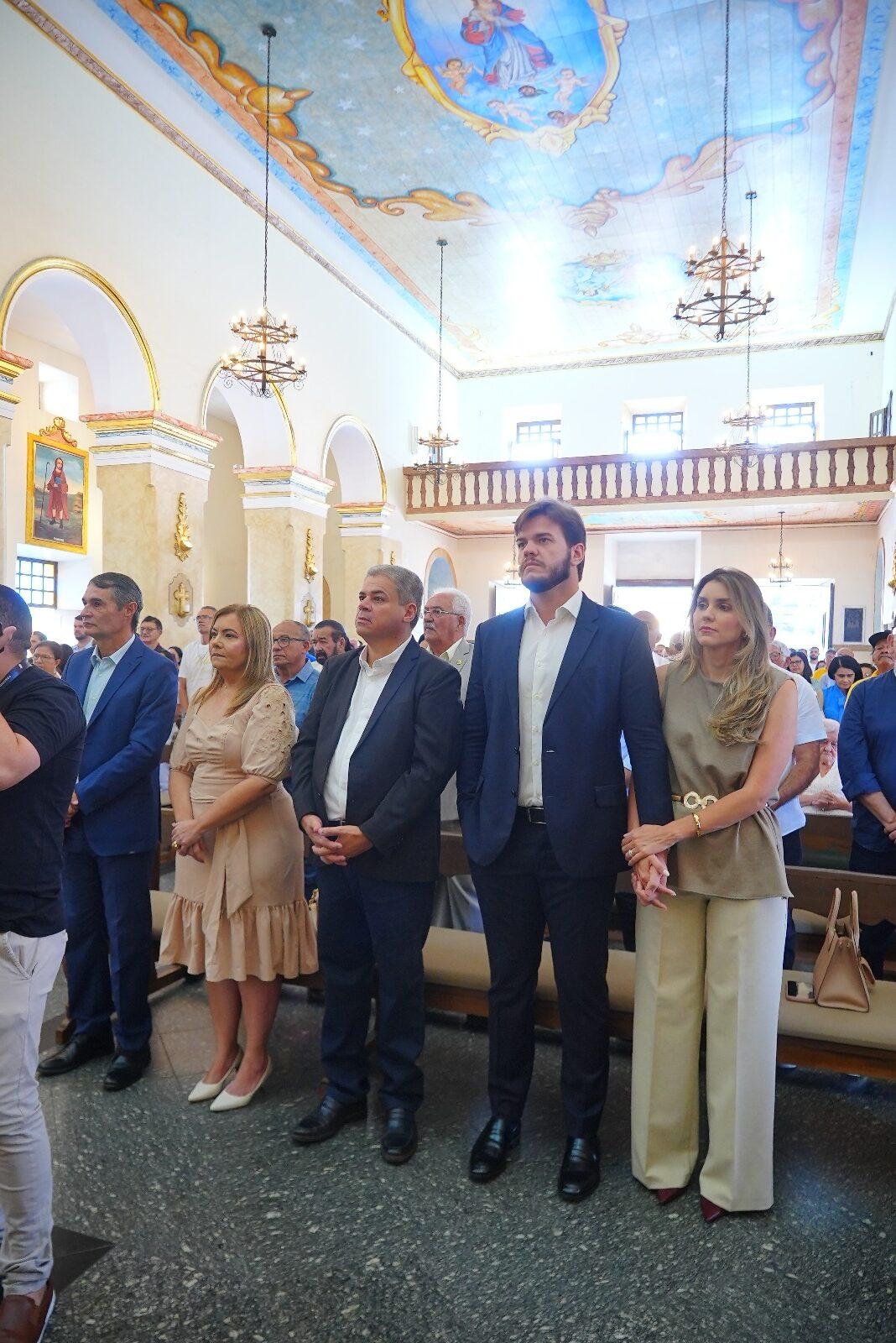 Missa em Ação de Graças marca início da programação de posse do prefeito e vice-prefeito de Campina Grande