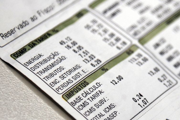 Enel faz mutirão para cliente renegociar débitos