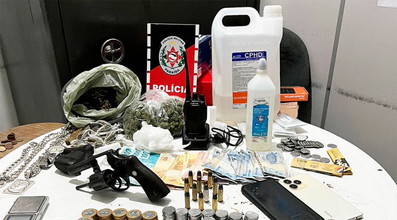 Polícia Militar detêm três suspeitos por tráfico de drogas na cidade de Fagundes