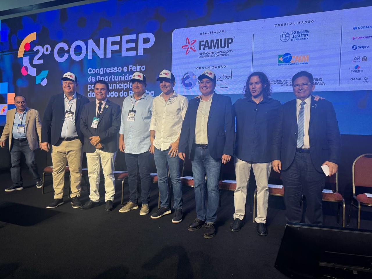 Ao participar de evento da Famup para Municípios da Paraíba, Veneziano reafirma compromissos com a pauta municipalista