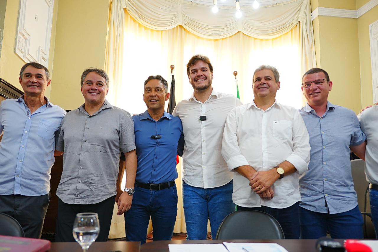 Bruno empossa Fábio Ramalho como novo secretário chefe de Gabinete da Prefeitura de Campina Grande